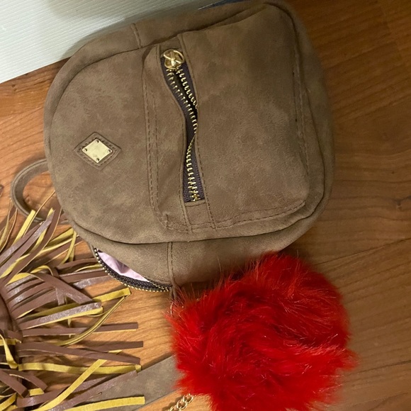 Small Sized Purses - Picture 3 of 4